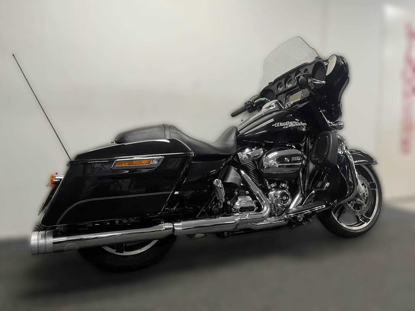 2017 Harley-Davidson Touring - 74 978 km - Náhled 8