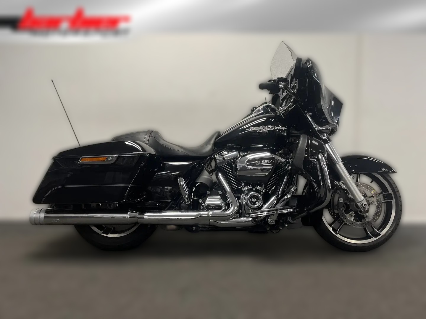 2017 Harley-Davidson Touring - 74 978 km - Náhled 16