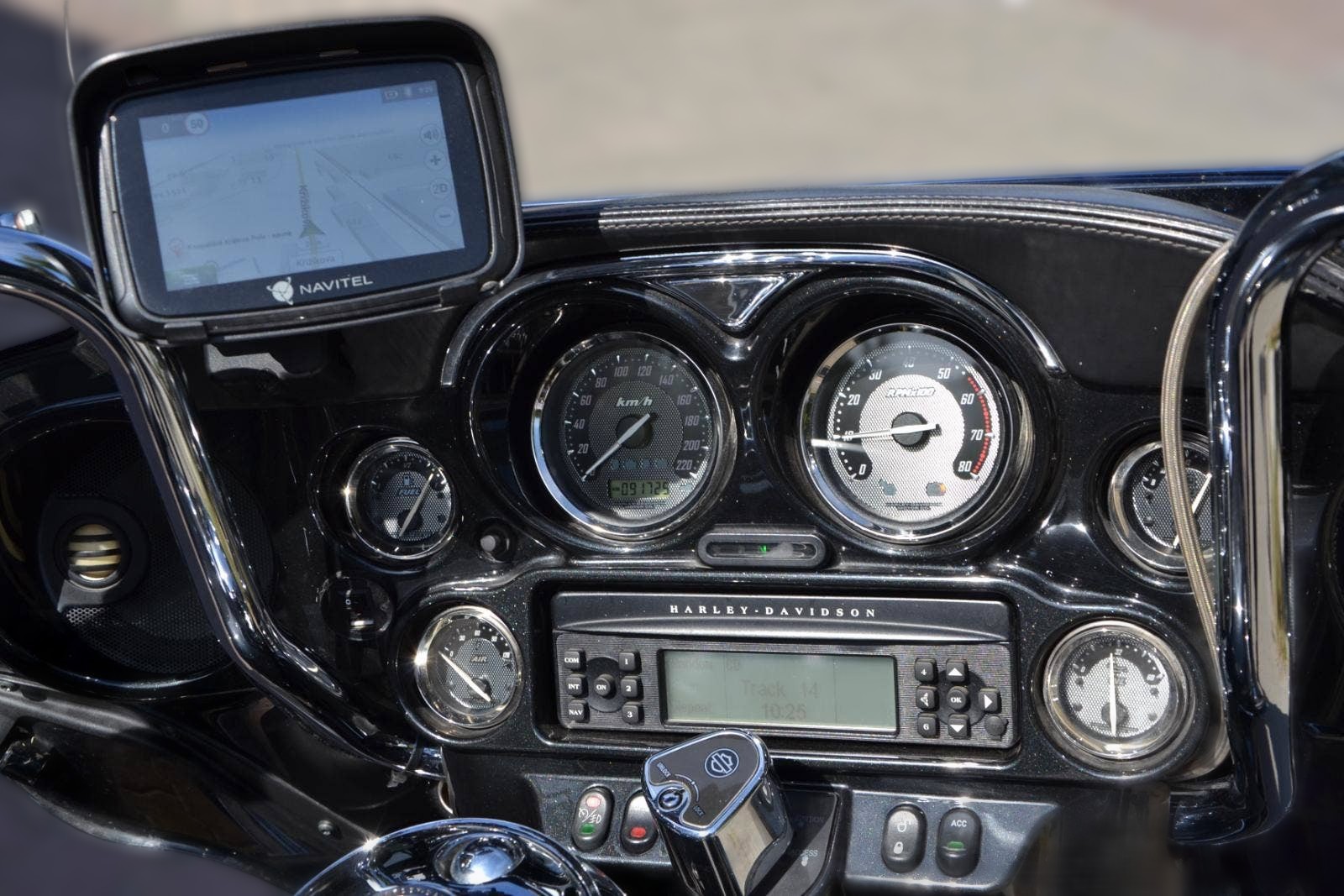 2018 Harley-Davidson Touring - 91 000 km - Náhled 23