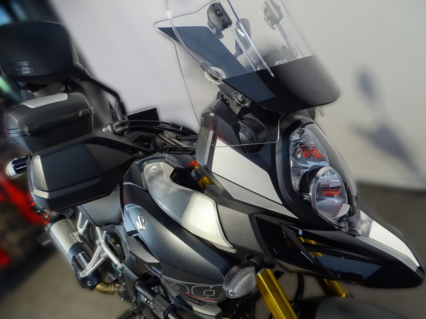 2015 Suzuki DL 1000 V-Strom - 38 120 km - Náhled 10