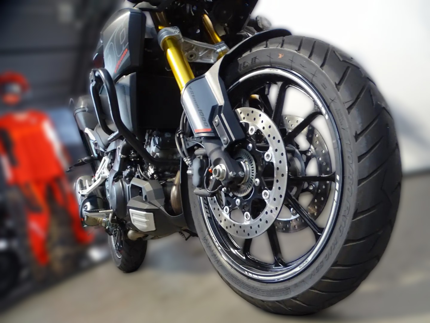 2015 Suzuki DL 1000 V-Strom - 38 120 km - Náhled 13