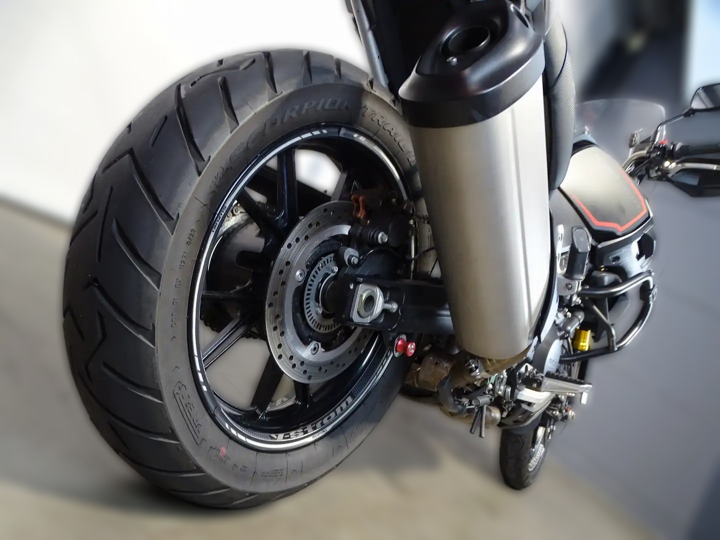 2015 Suzuki DL 1000 V-Strom - 38 120 km - Náhled 14