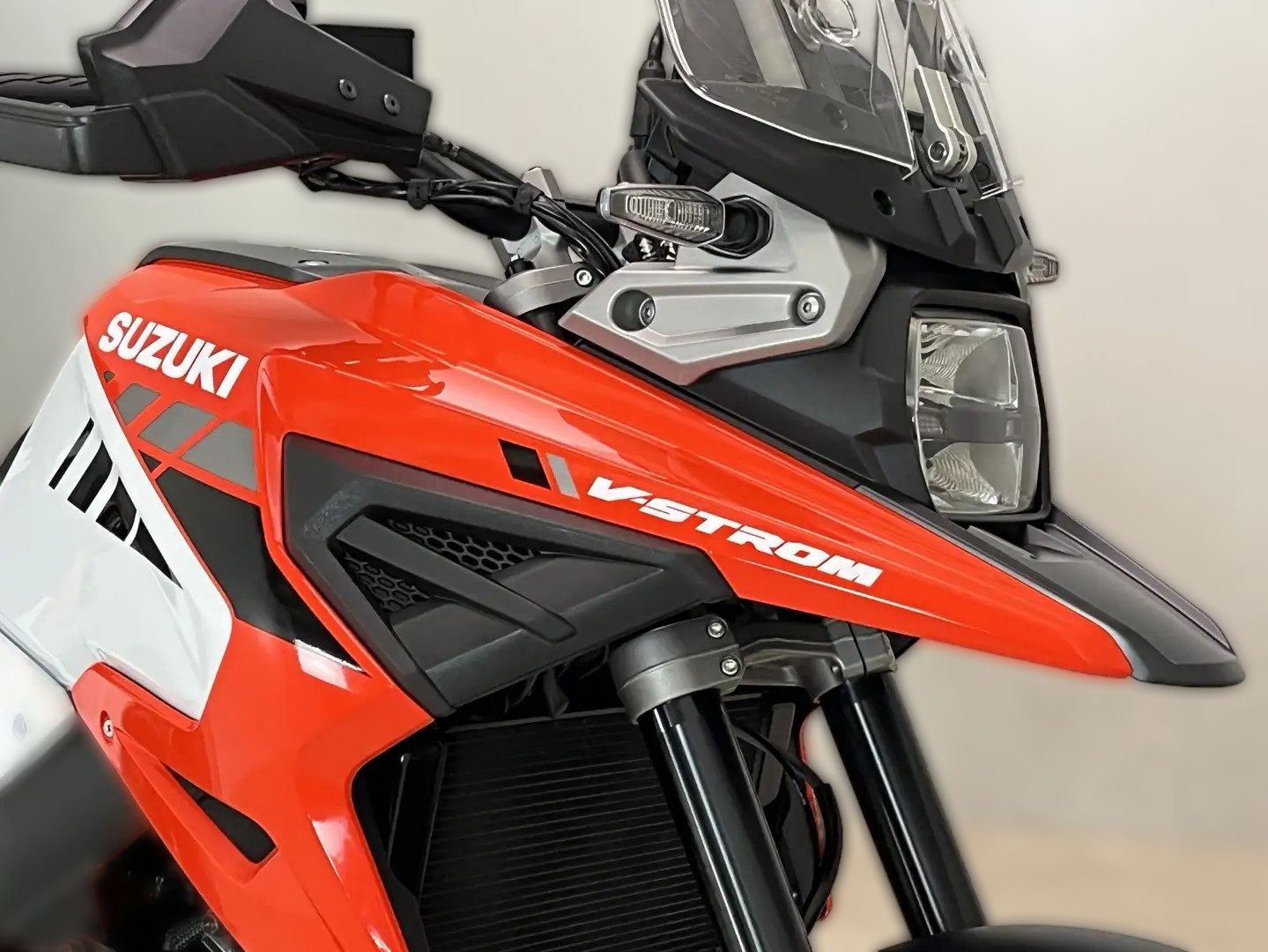 2020 Suzuki DL 1000 V-Strom - 5 842 km - Náhled 16