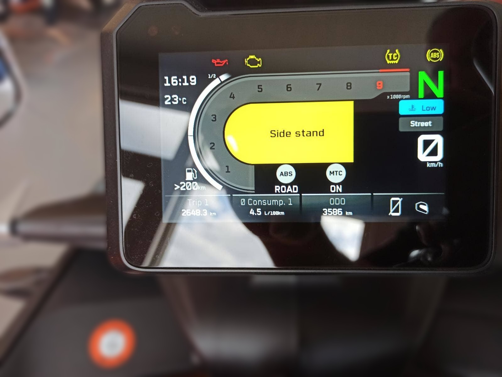 2025 KTM 890 Adventure - 3 586 km - Náhled 5