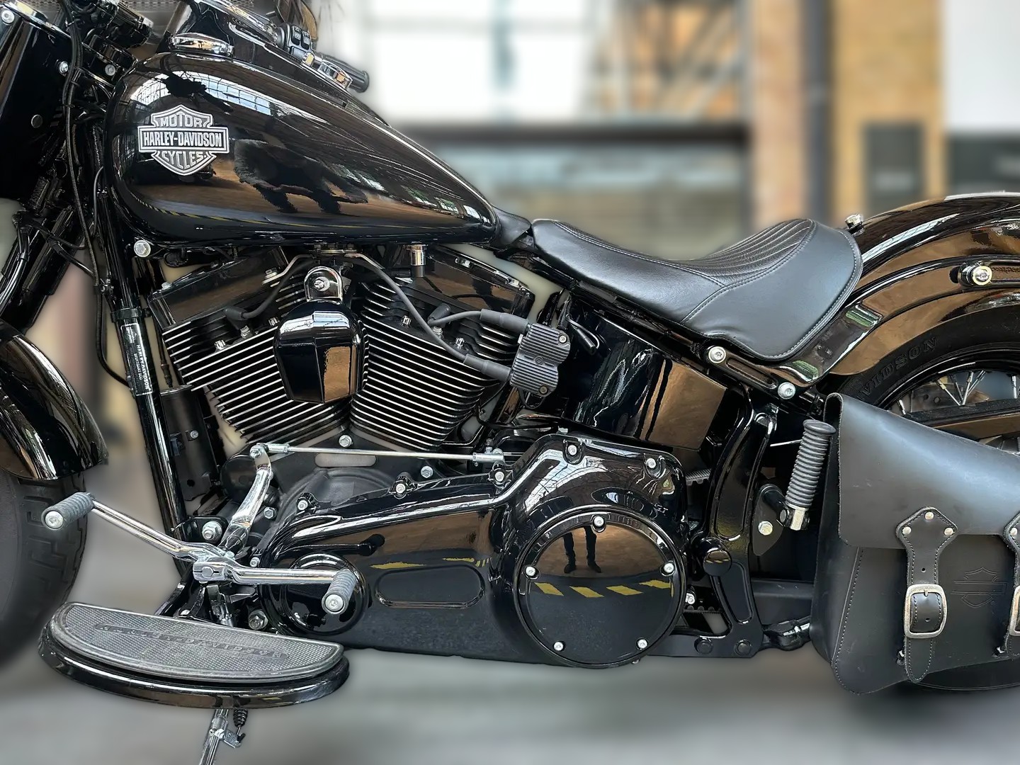 2016 Harley-Davidson Harley-Davidson Softail - 5 808 km - Náhled 13