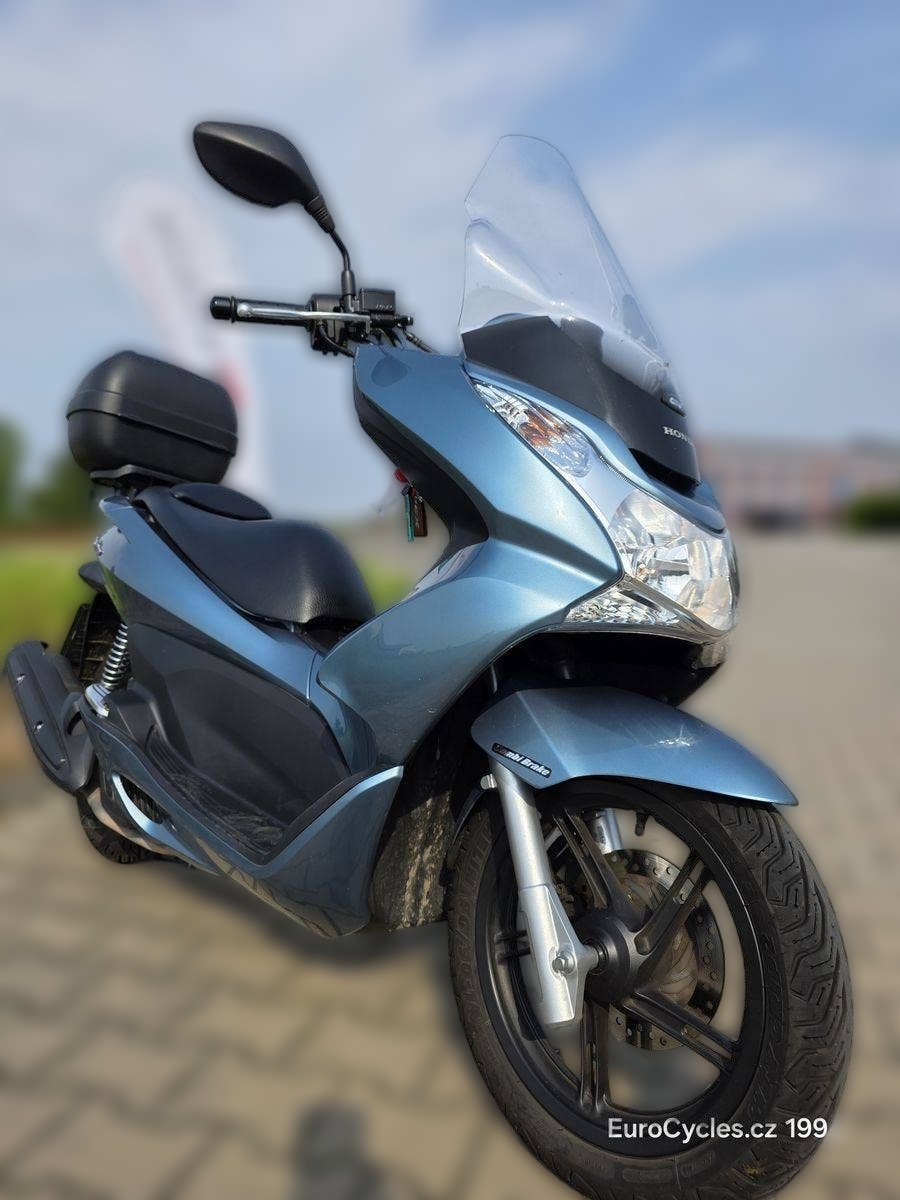 2013 Honda PCX 125 - 16 980 km - Náhled 4