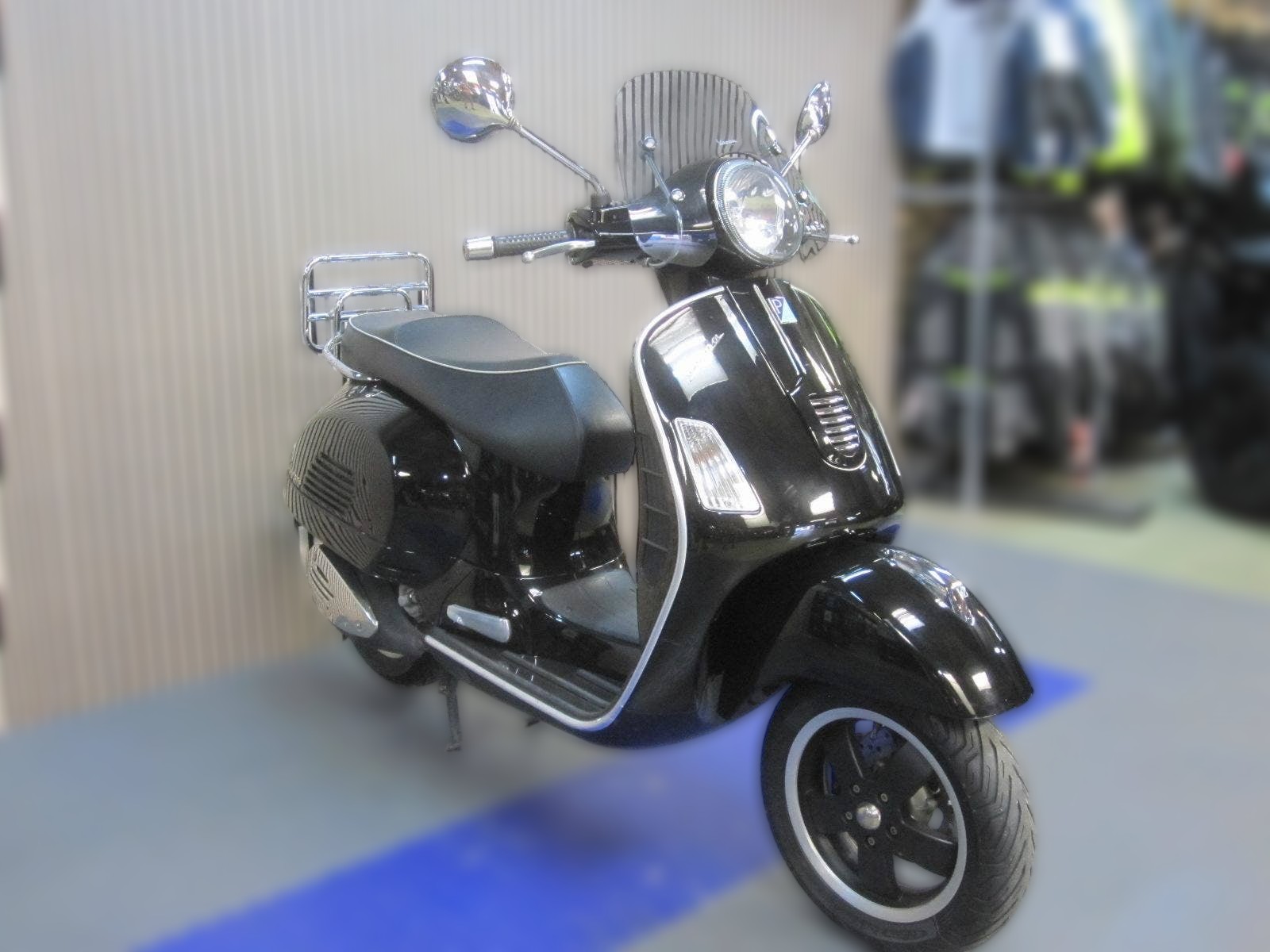 2010 Piaggio Vespa GTS - 22 301 km - Náhled 12