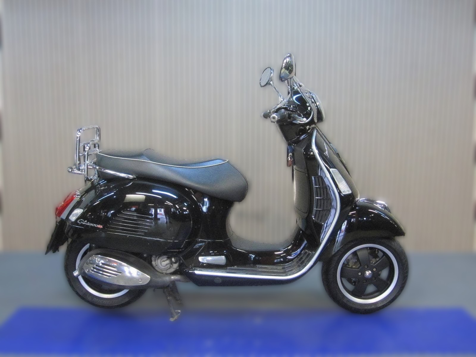 2010 Piaggio Vespa GTS - 22 301 km - Náhled 22