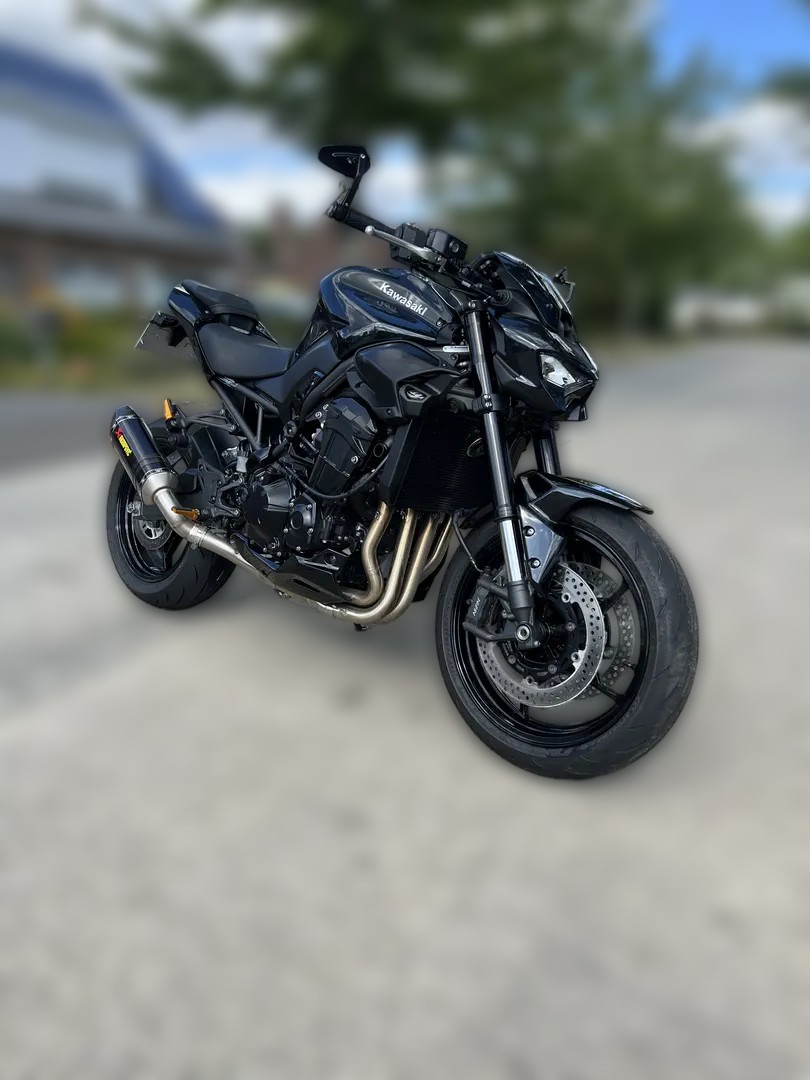 2025 Kawasaki Z900 - 1 000 km - Náhled 18