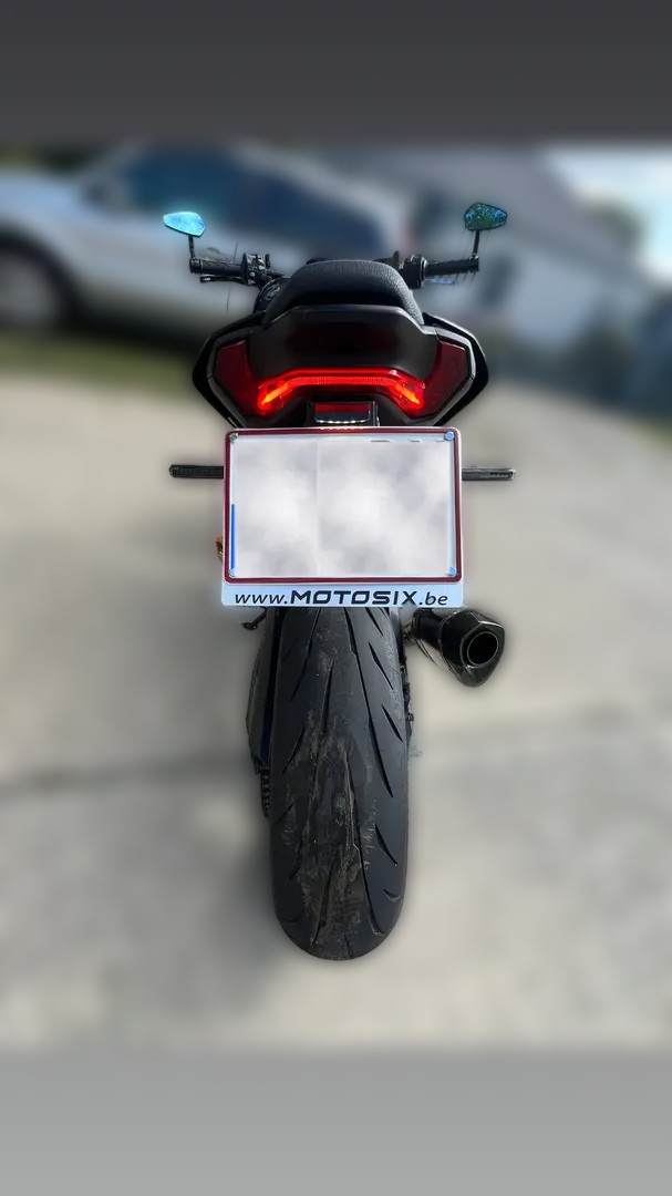 2025 Kawasaki Z900 - 1 000 km - Náhled 25