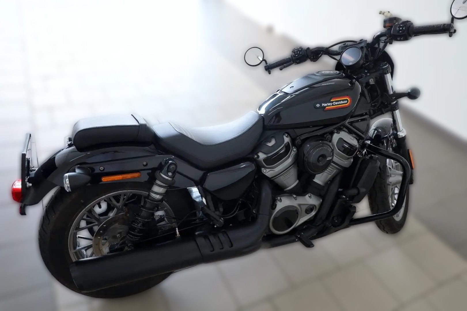 2023 Harley-Davidson Sportster 1200 - 5 755 km - Náhled 4