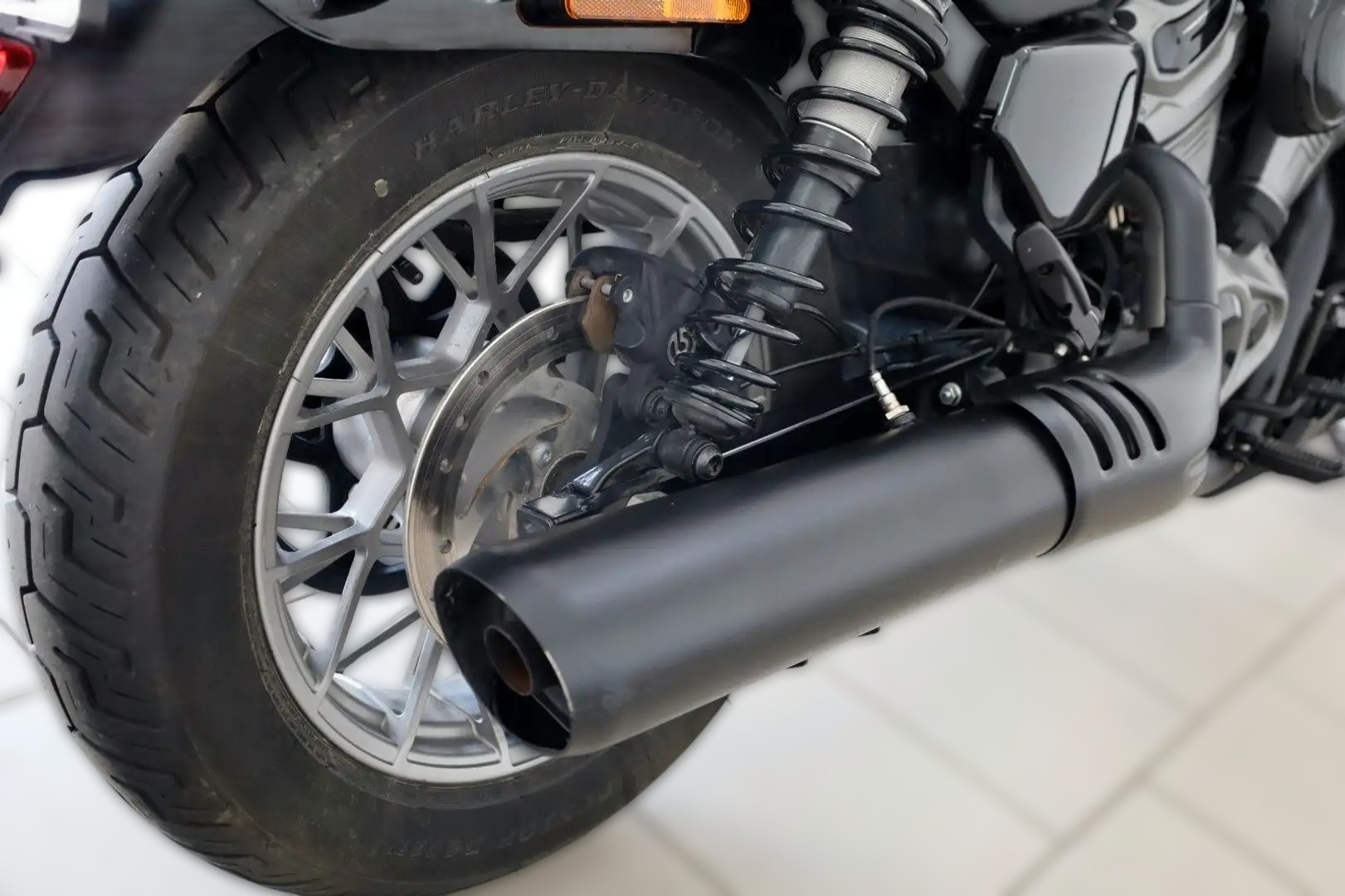 2023 Harley-Davidson Sportster 1200 - 5 755 km - Náhled 14