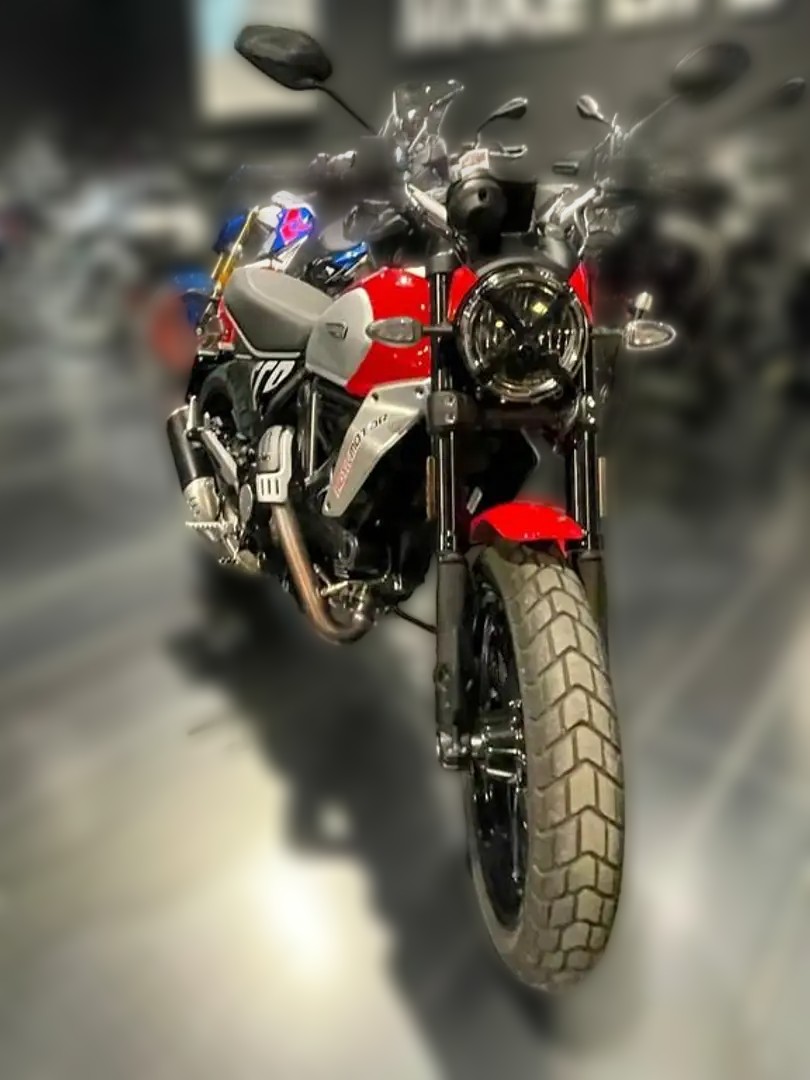 2025 Ducati Scrambler - 2 837 km - Náhled 9