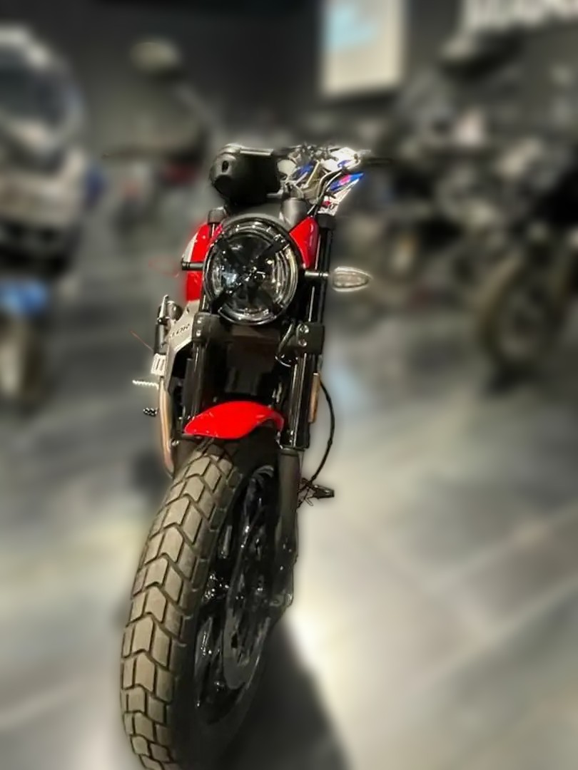 2025 Ducati Scrambler - 2 837 km - Náhled 10