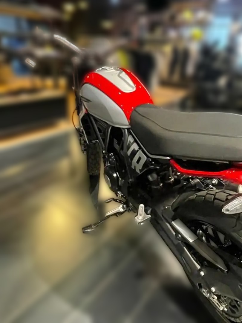 2025 Ducati Scrambler - 2 837 km - Náhled 23