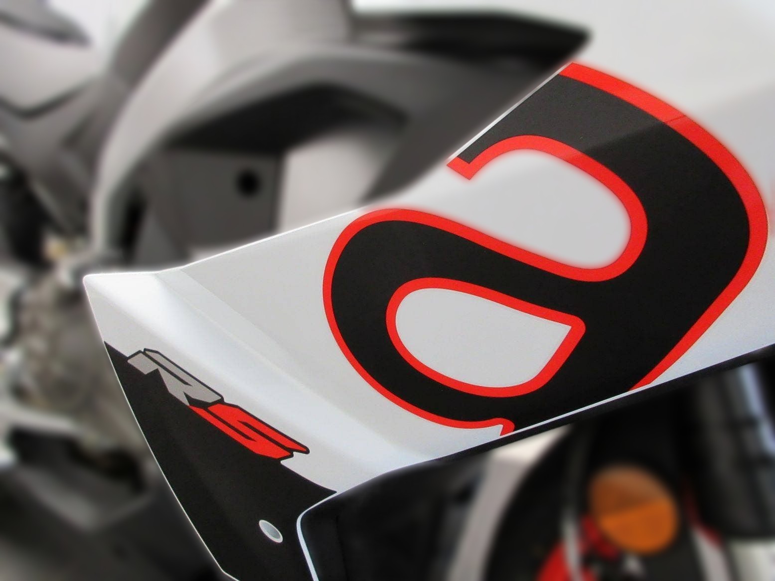 2025 Aprilia RS 660 - 1 km - Náhled 4