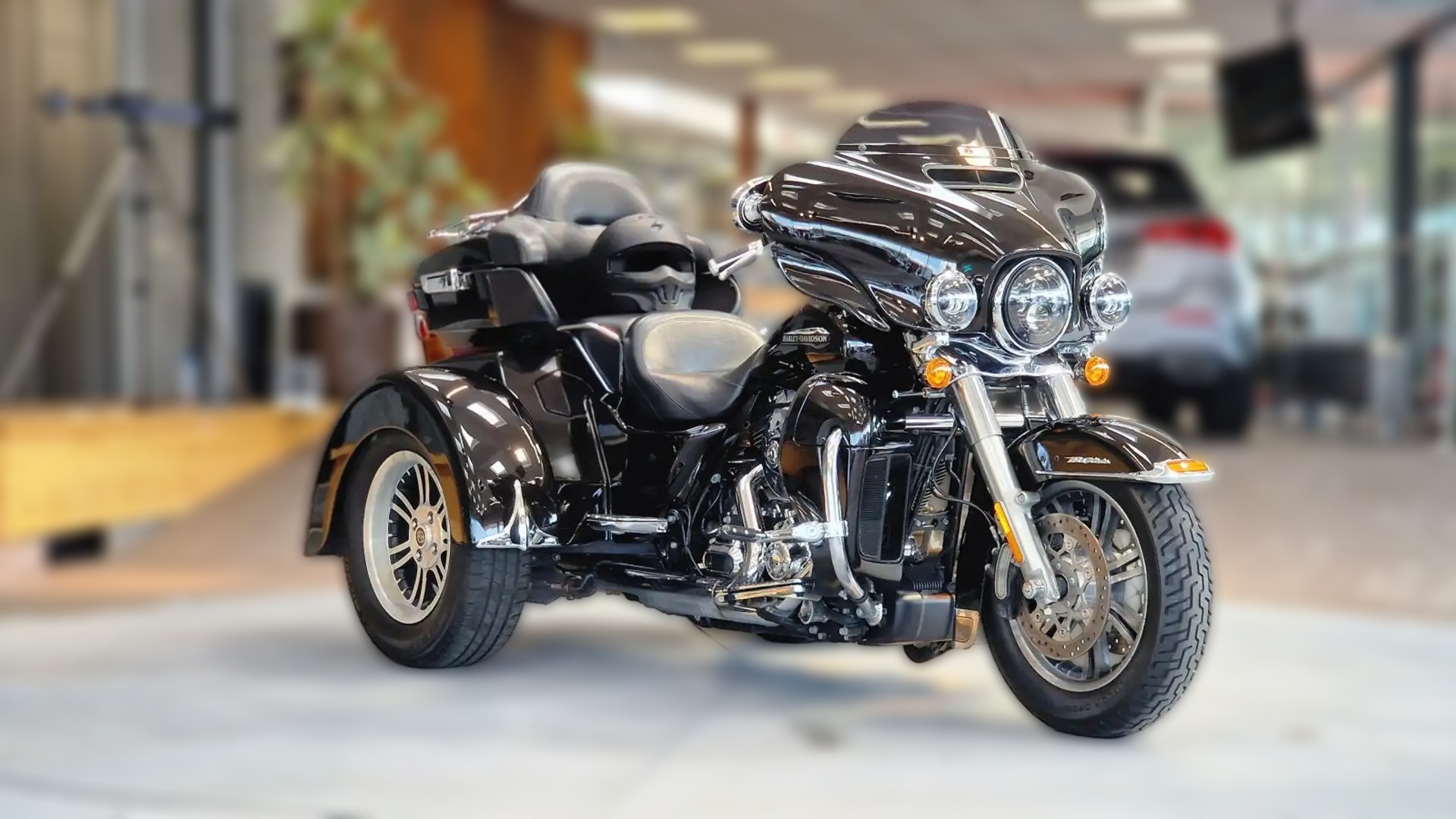 2014 Harley-Davidson Touring - 16 342 km - Náhled 5