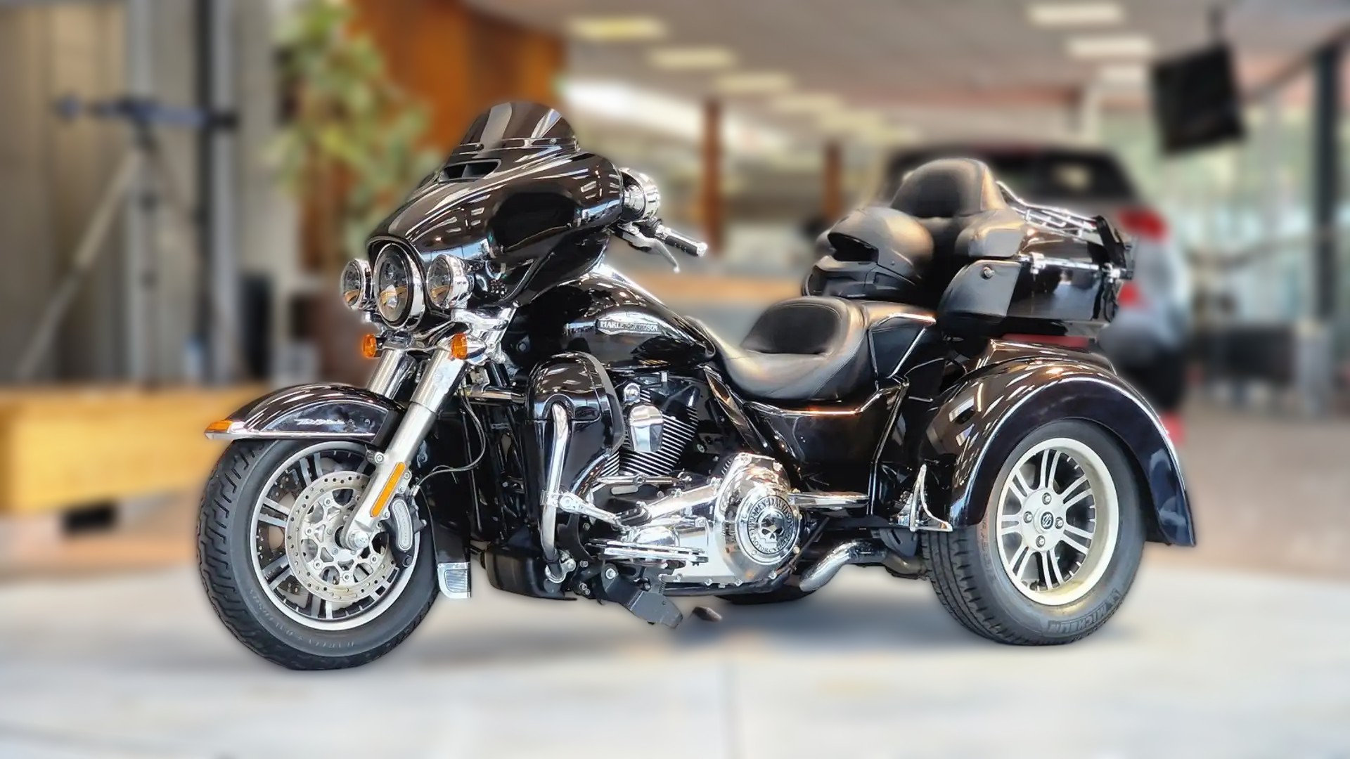 2014 Harley-Davidson Touring - 16 342 km - Náhled 13