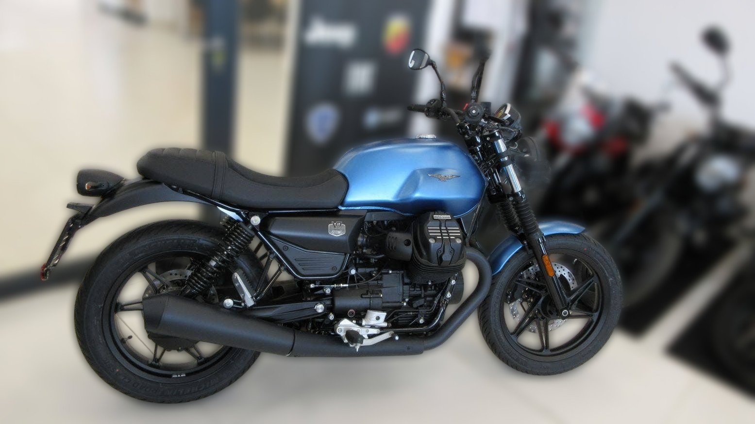 2025 Moto Guzzi V7 - 1 km - Náhled 15