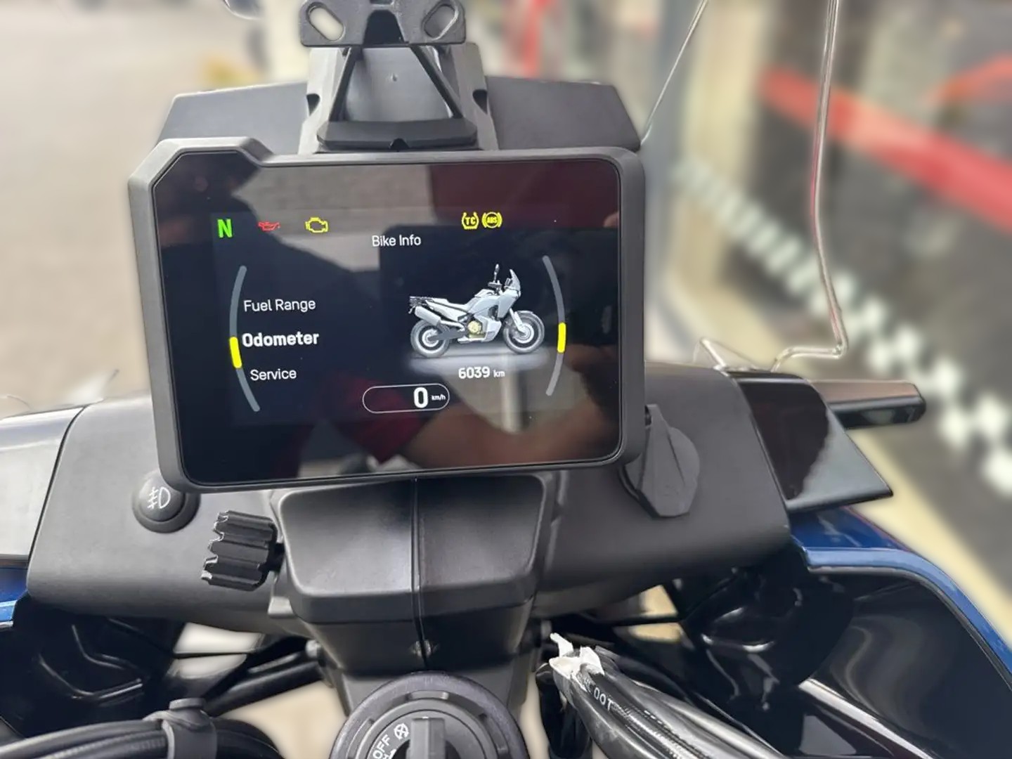 2023 Husqvarna Norden 901 - 6 039 km - Náhled 14