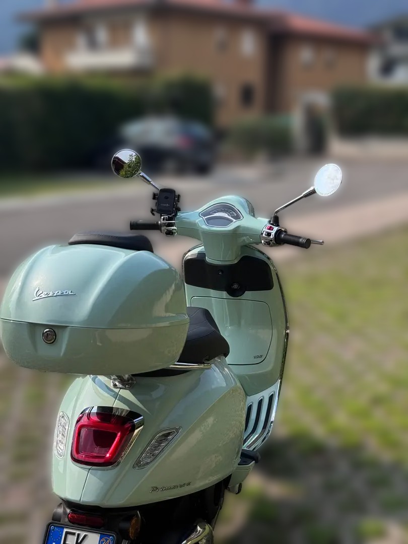 2024 Piaggio Vespa Primavera - 6 100 km - Náhled 3