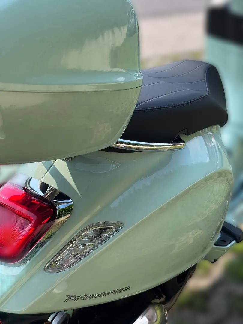 2024 Piaggio Vespa Primavera - 6 100 km - Náhled 12