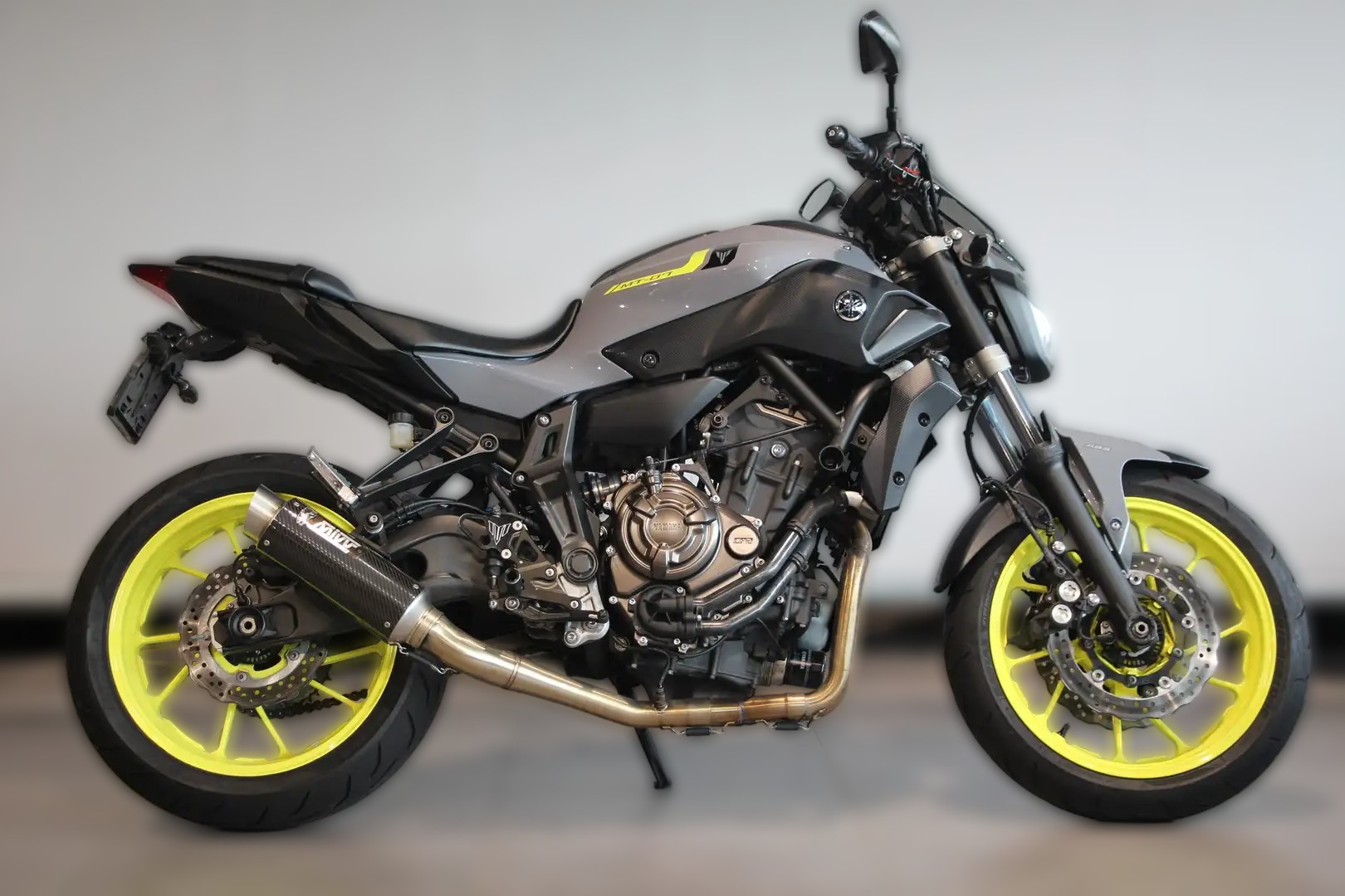 2016 Yamaha MT-07 - 26 320 km - Náhled 17