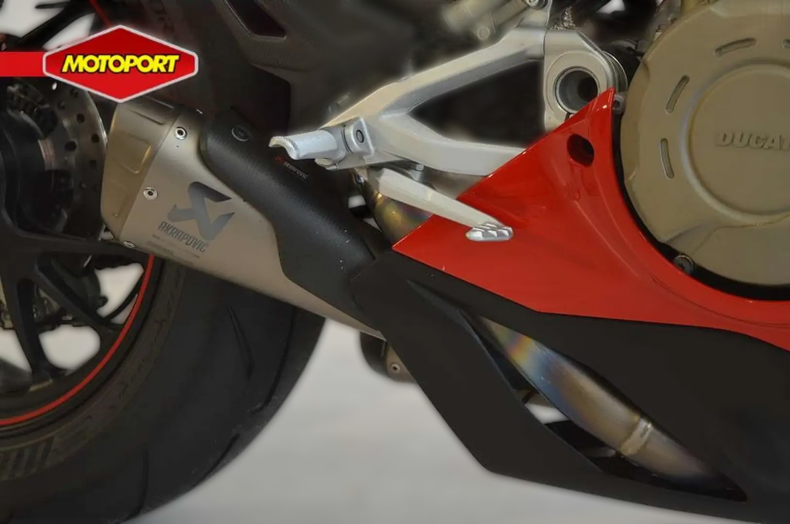 2018 Ducati Panigale V4 - 13 916 km - Náhled 16