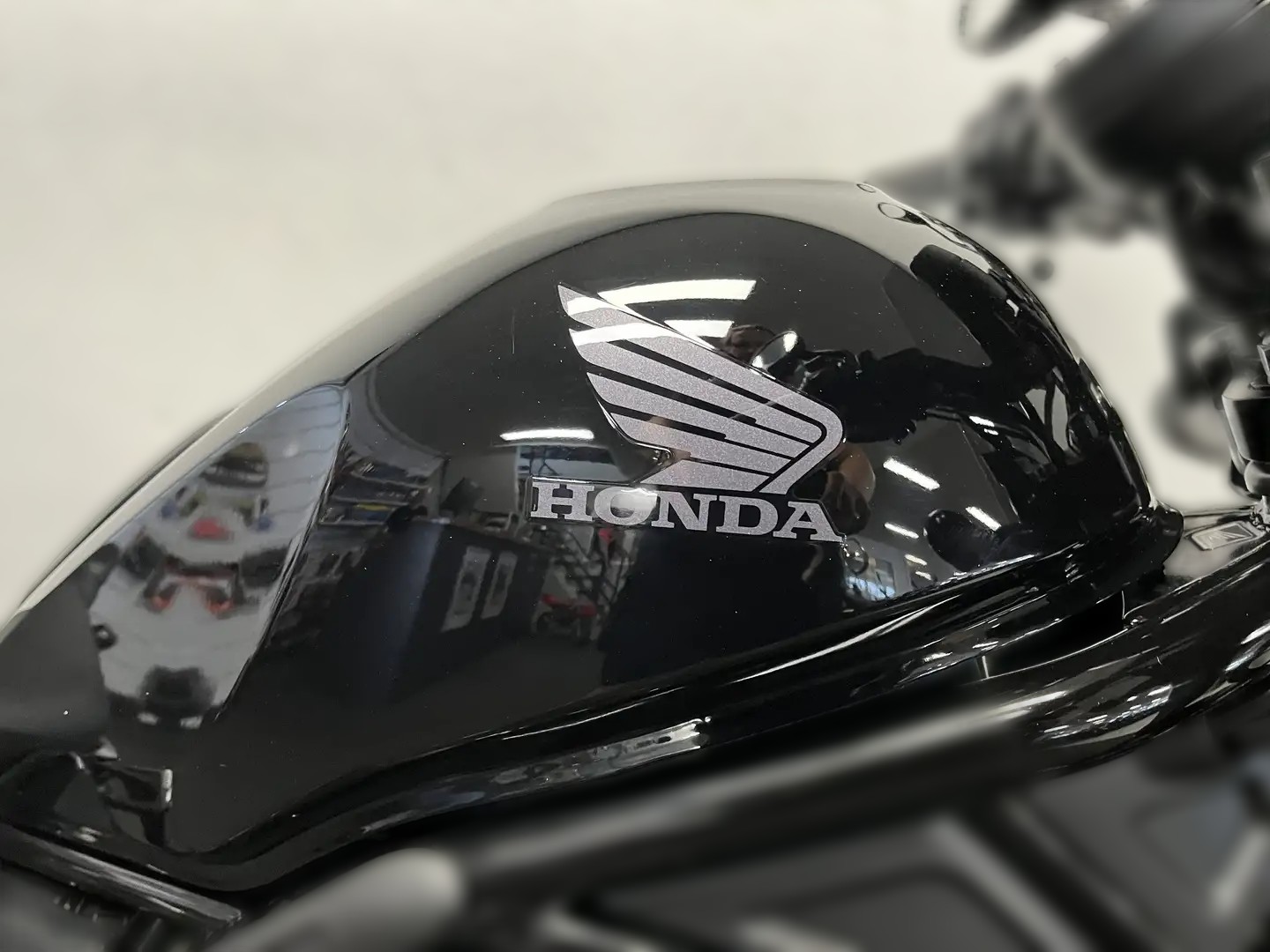2018 Honda Rebel 500 - 8 453 km - Náhled 4