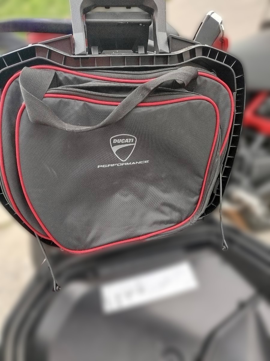 2022 Ducati Multistrada V4 - 6 202 km - Náhled 13