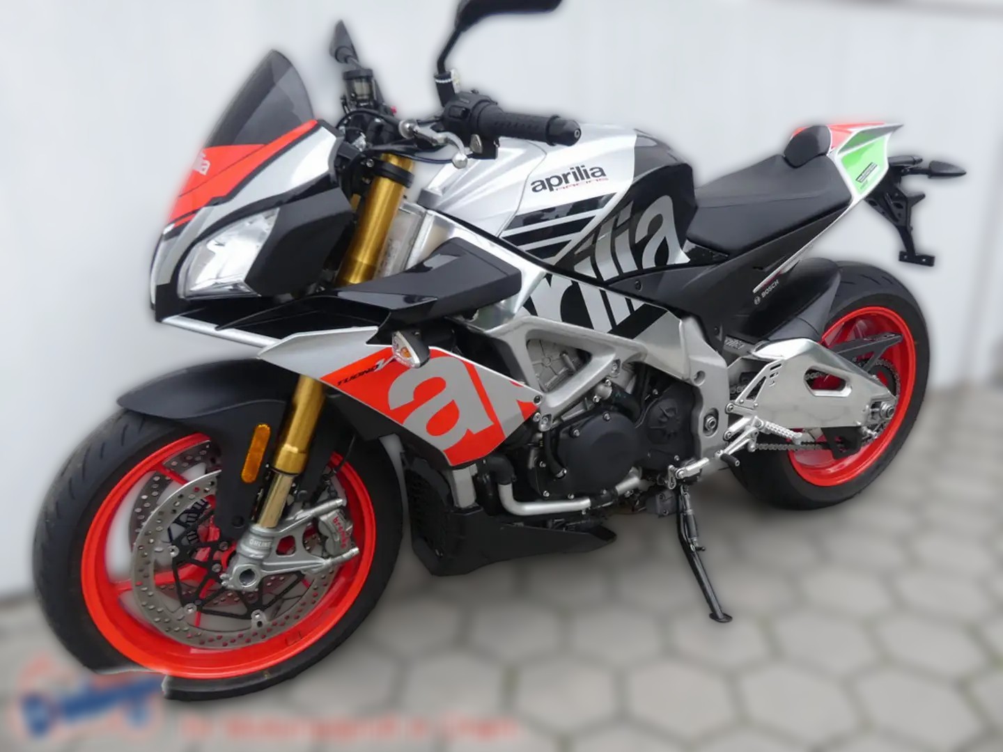 2017 Aprilia Tuono V4 - 27 588 km - Náhled 14