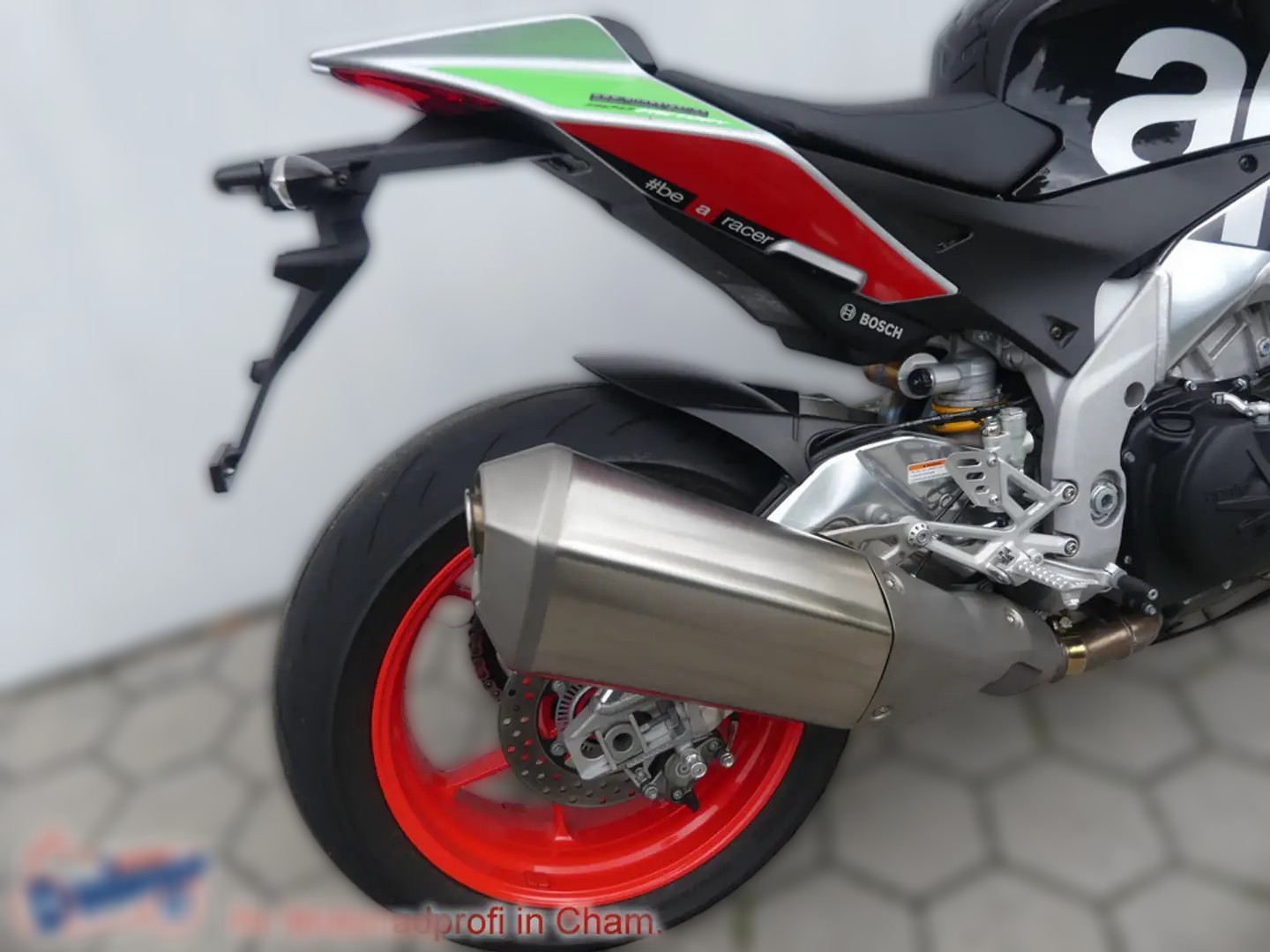 2017 Aprilia Tuono V4 - 27 588 km - Náhled 16