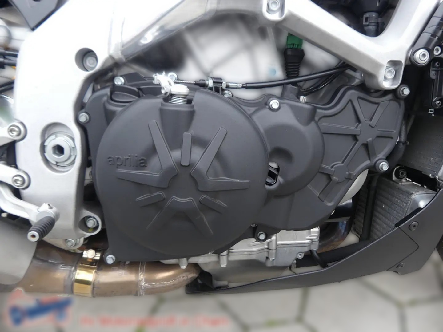 2017 Aprilia Tuono V4 - 27 588 km - Náhled 21