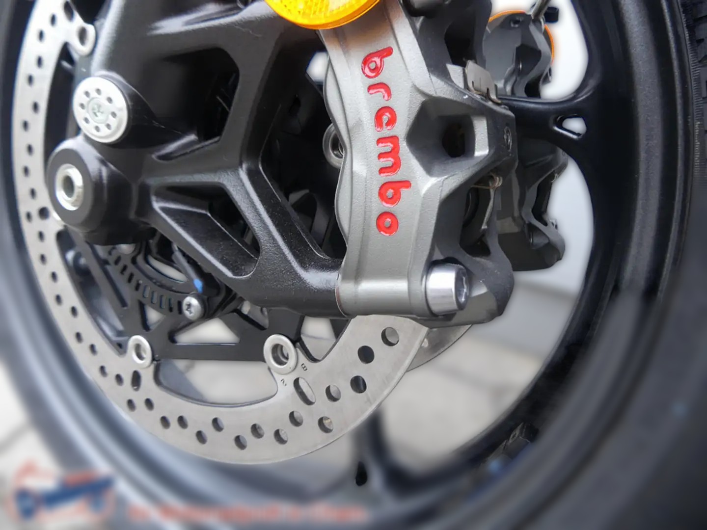 2024 Triumph Street Triple 765 - 1 km - Náhled 30