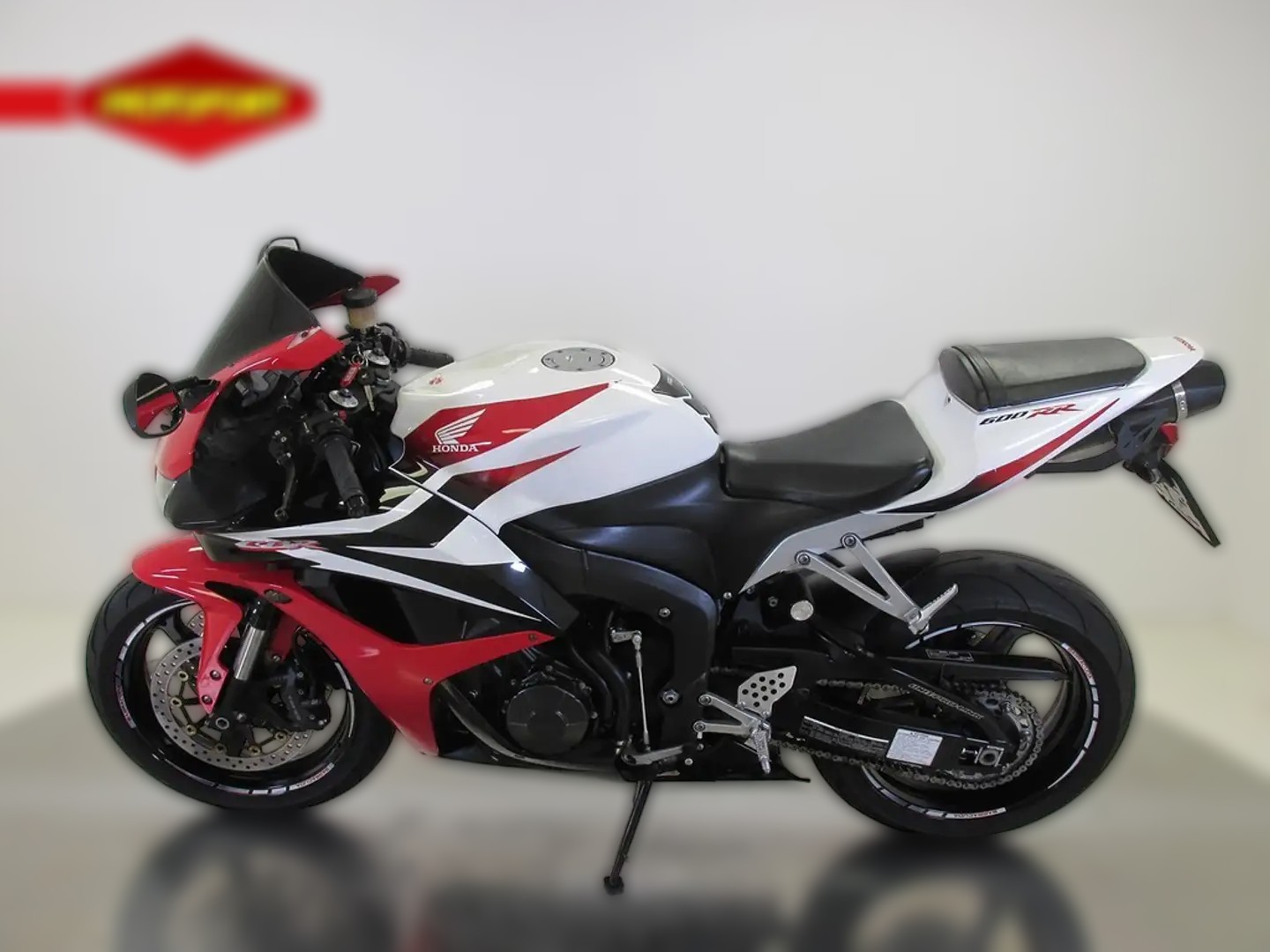 2011 Honda CBR 600 RR - 40 804 km - Náhled 9