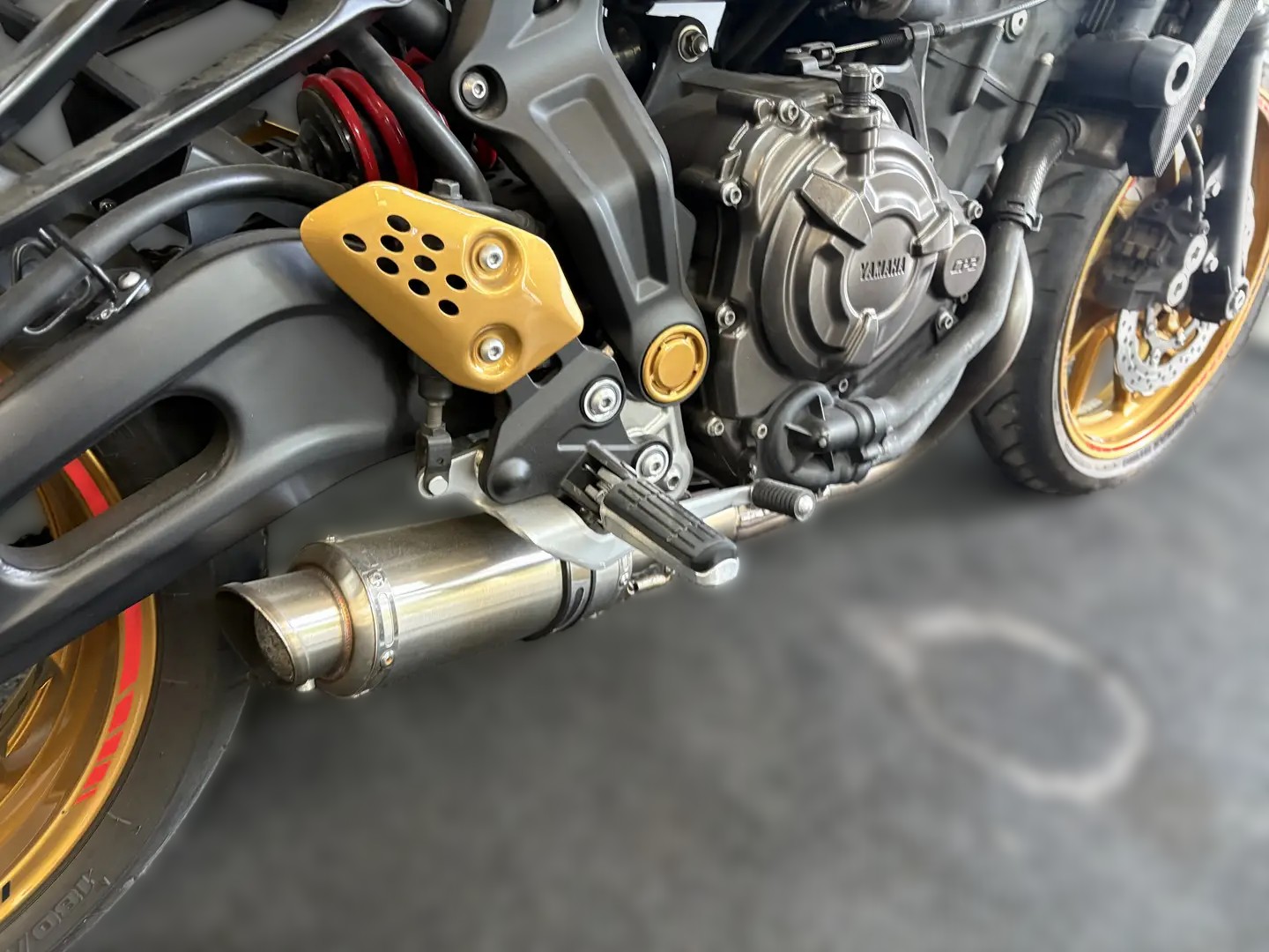 2015 Yamaha MT-07 - 11 000 km - Náhled 9