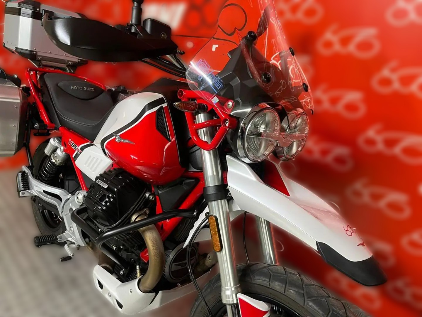 2019 Moto Guzzi V85 TT - 22 600 km - Náhled 17