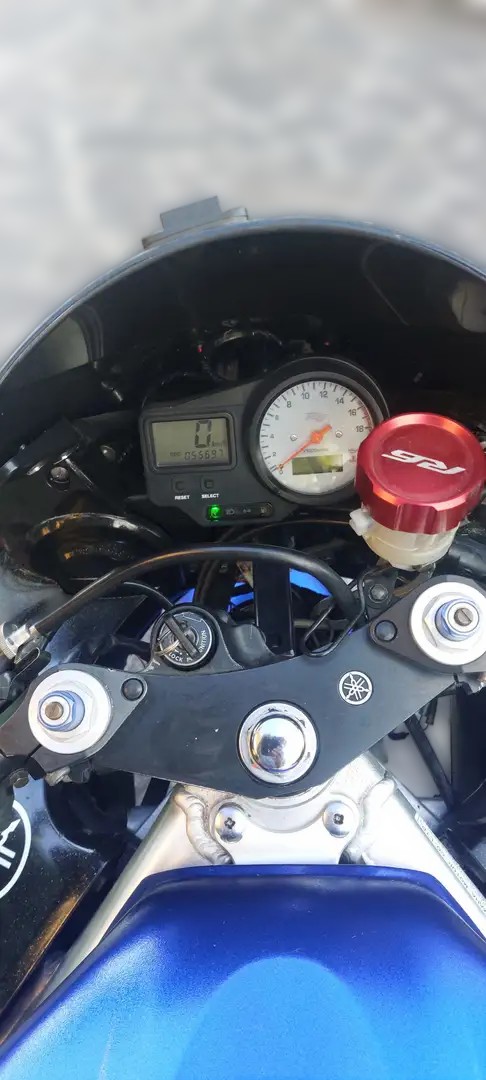 2000 Yamaha YZF-R6 - 55 700 km - Náhled 6