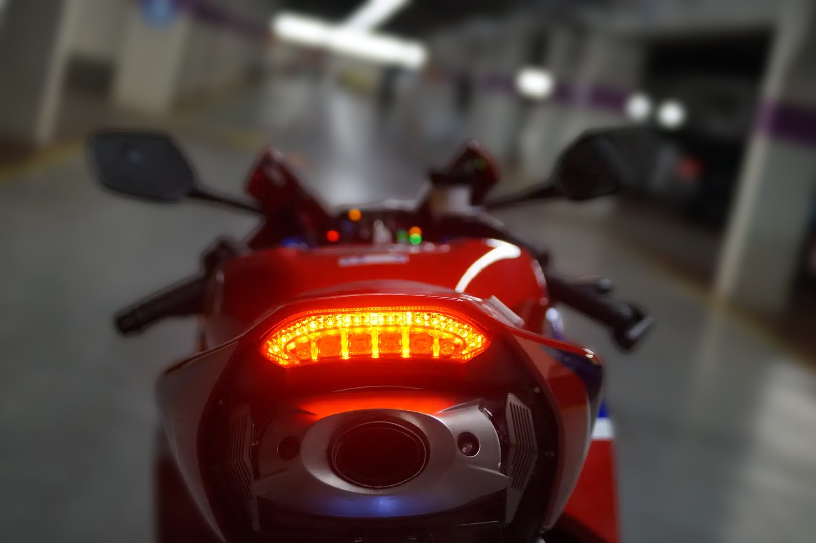2024 Honda CBR 600 RR - 7 000 km - Náhled 10
