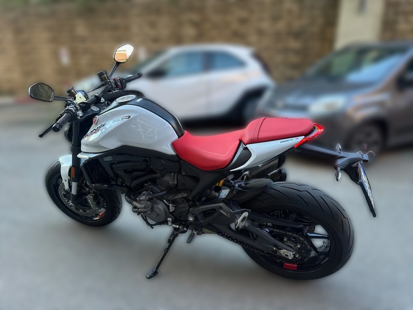 2024 Ducati Monster - 2 024 km