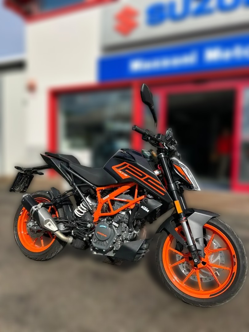2022 KTM 125 Duke - 4 370 km - Náhled 8