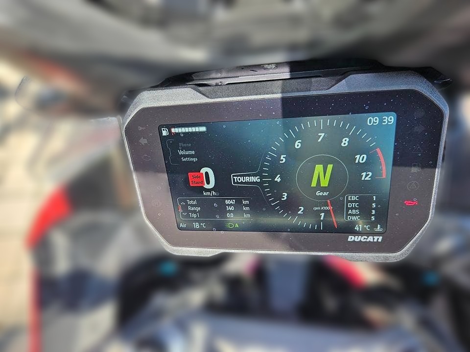 2025 Ducati Multistrada V4 - 6 050 km - Náhled 22