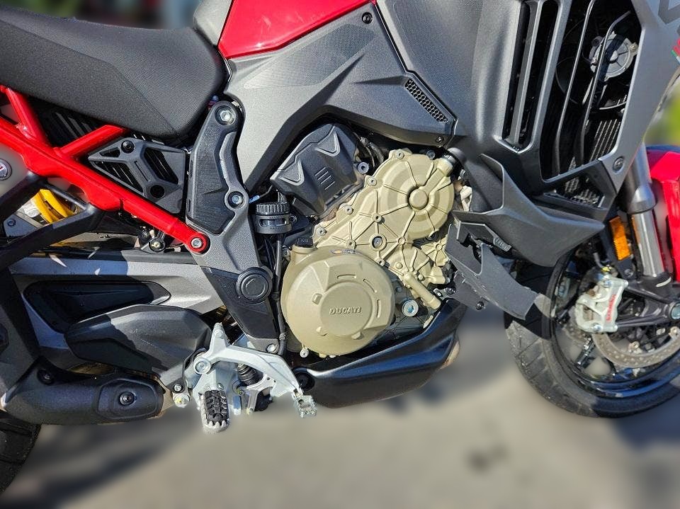 2025 Ducati Multistrada V4 - 6 050 km - Náhled 25