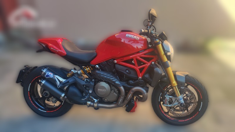 2015 Ducati Monster - 9 500 km - Fotka 1