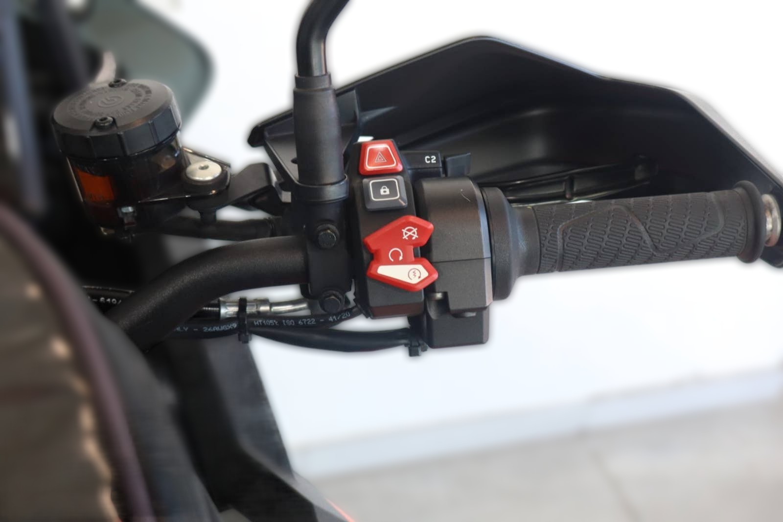 2021 KTM 1290 Super Adventure - 41 850 km - Náhled 20