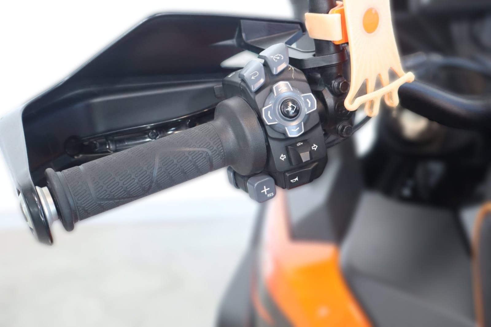 2021 KTM 1290 Super Adventure - 41 850 km - Náhled 24