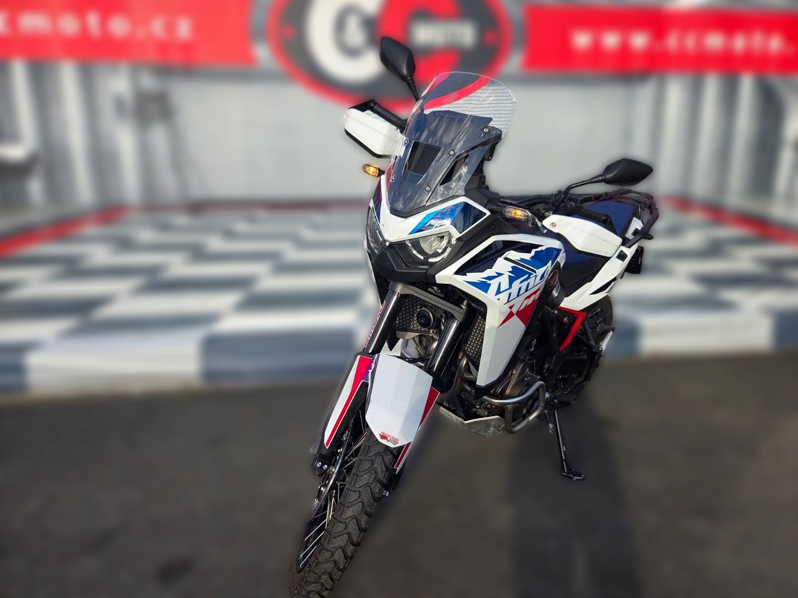 2025 Honda CRF 1100 L Africa Twin - 9 800 km - Náhled 3