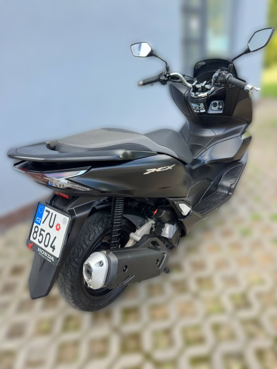 2022 Honda PCX 125 - 22 000 km - Náhled 7