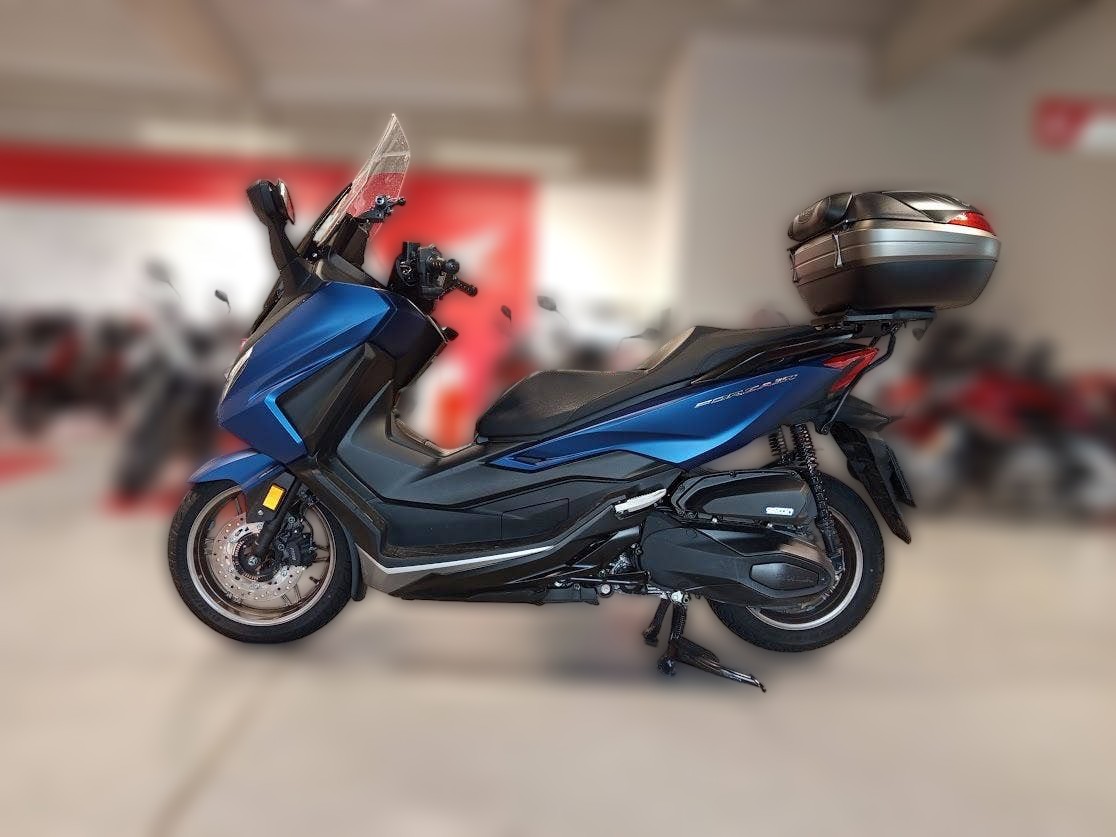 2023 Honda Forza 350 - 6 250 km - Fotka 1