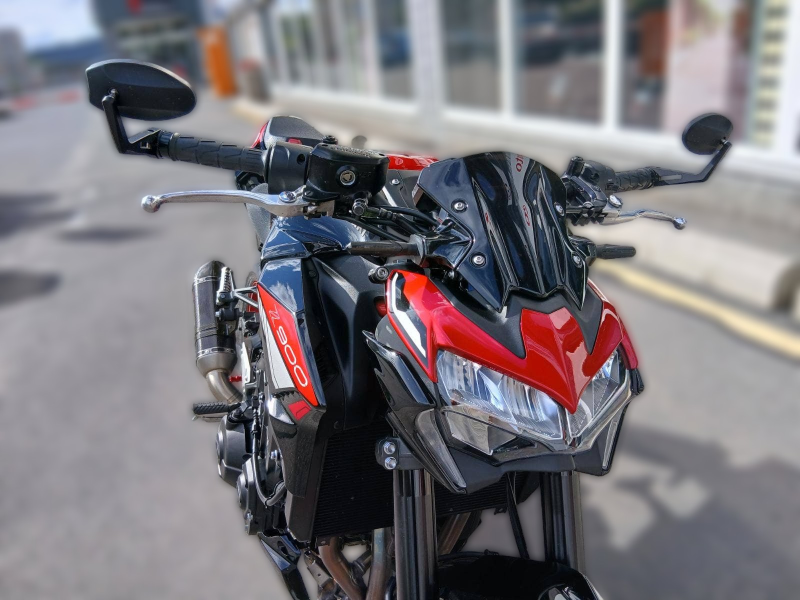 2024 Kawasaki Z900 - 8 800 km